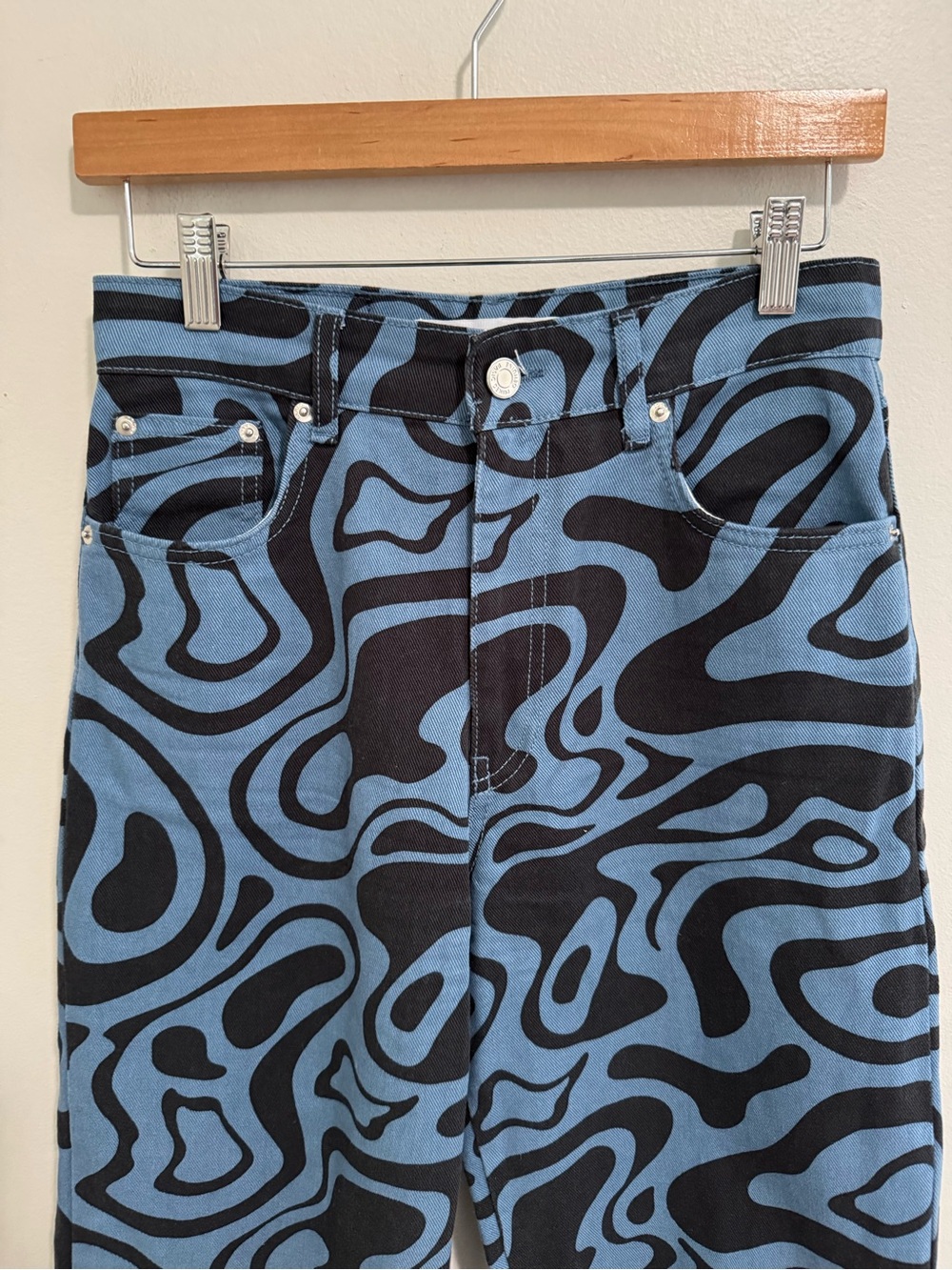 Stradivarius Abstract Print Wide Leg Jeans - Picture 3 of 7